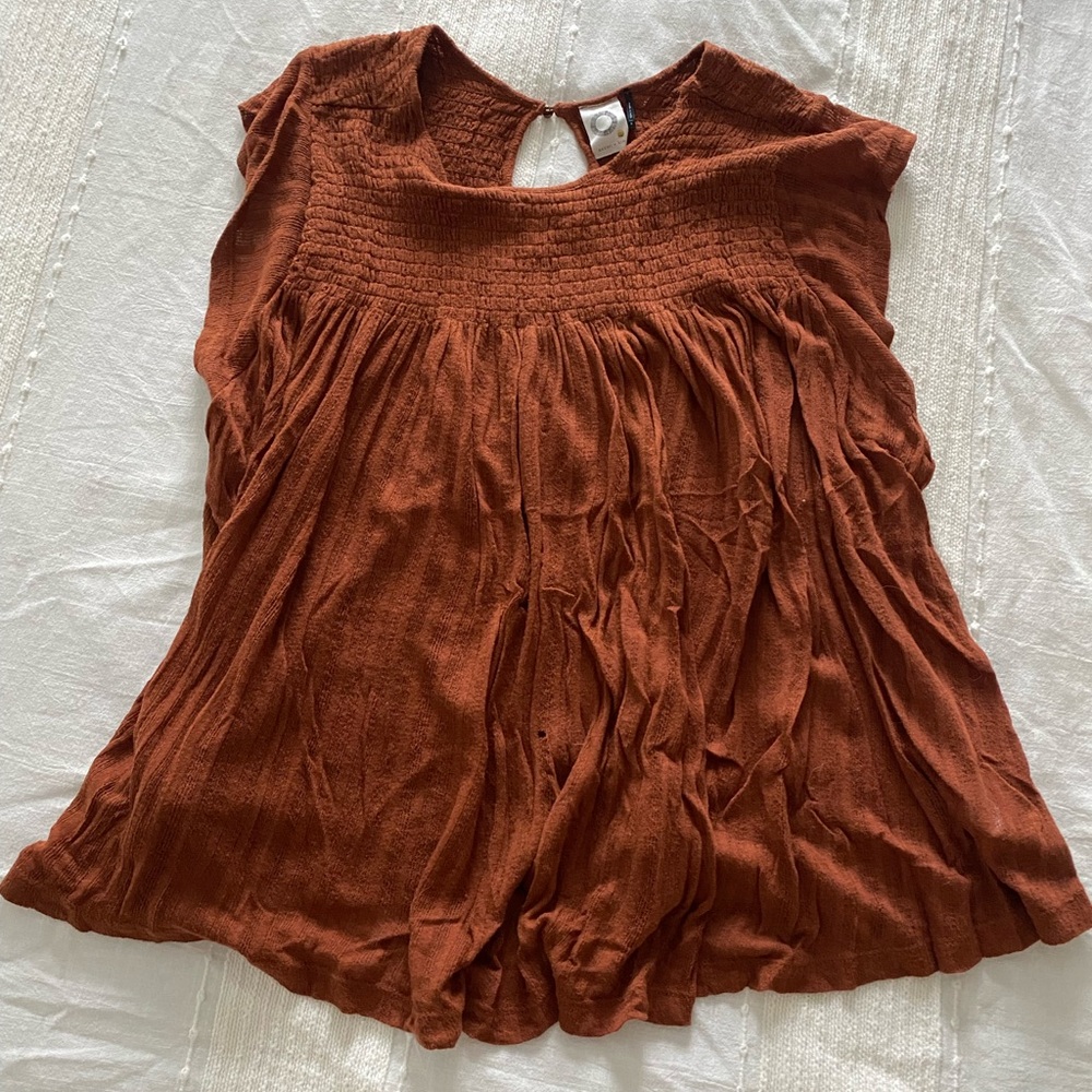 Akemi + Kin anthropologie flowy Top Rust color